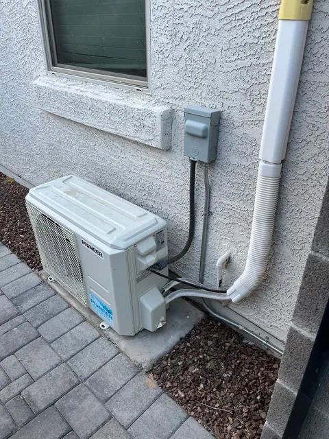Electrical disconnect and circuit connection for a mini-split system.